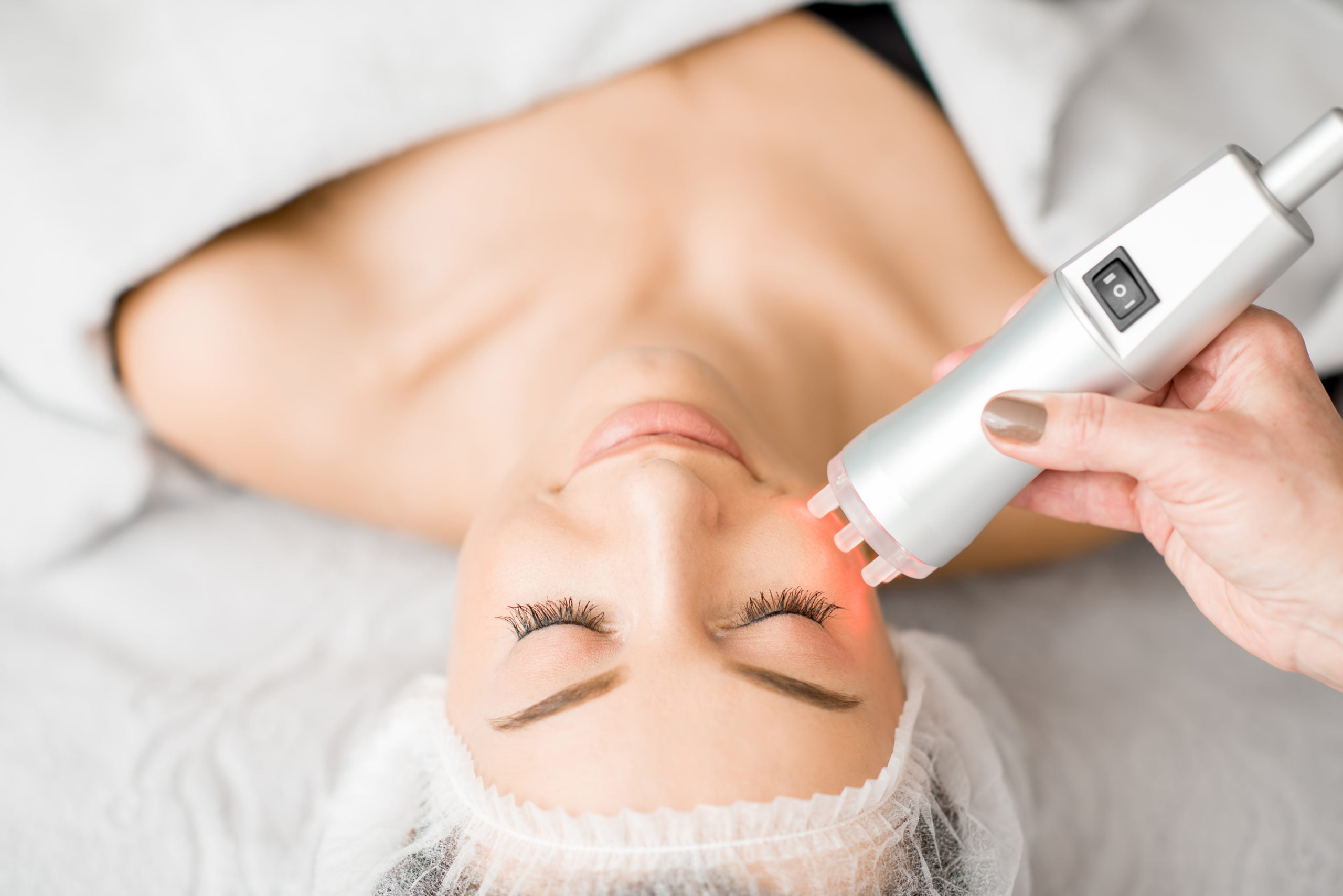 A Complete Guide to Carbon Laser Facial Before Going for It | B Beautiful Med Spa